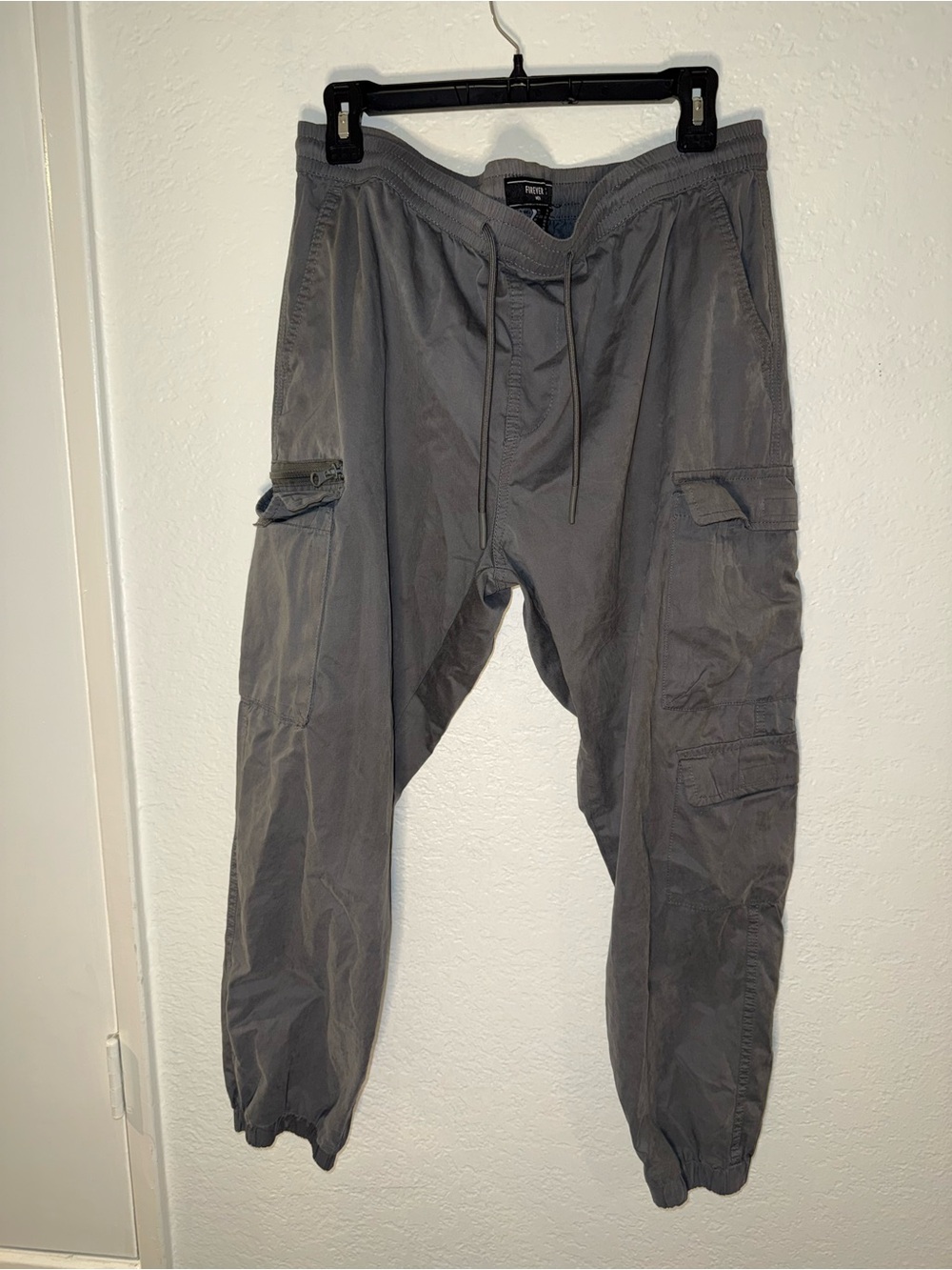 Forever 21 Men's Dark Gray Cargo Jogger Pants
